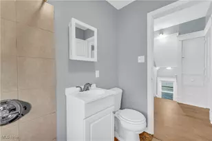 2079 W 105th St, Loveland, OH 44102 - Photo 24