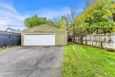 2079 W 105th Street, Loveland, OH 44102 - Photo 4