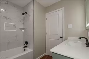 2360 Trailard Dr, Willoughby Hills, OH 44094 - Photo 24