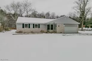 2360 Trailard Dr, Willoughby Hills, OH 44094 - Photo 2