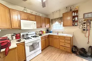 1012 W 29th St, Lorain, OH 44052 - Photo 10