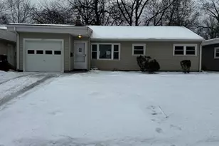 1697 Hawthorne Dr, Loveland, OH 44124 - Photo 1