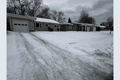 1697 Hawthorne Drive, Loveland, OH 44124 - Photo 2