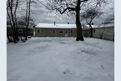 1697 Hawthorne Drive, Loveland, OH 44124 - Photo 4