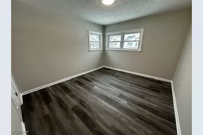 1697 Hawthorne Drive, Loveland, OH 44124 - Photo 10