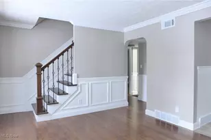 18618 Homeway Ave, Loveland, OH 44135 - Photo 2