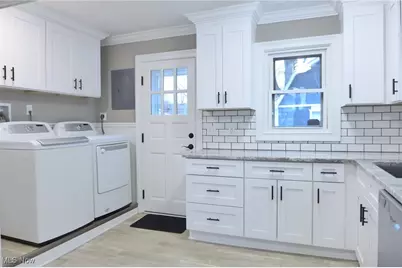 18618 Homeway Avenue, Loveland, OH 44135 - Photo 10