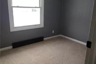 518 Riverview Dr, Newcomerstown, OH 43832 - Photo 8