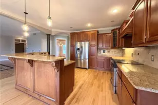 4059 Knollbrook Dr, Norton, OH 44203 - Photo 6