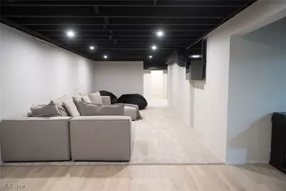 425 S Hametown Road, Copley, OH 44321 - Photo 36