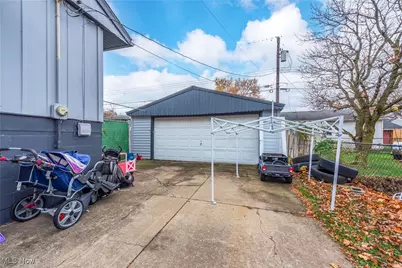 2240 Jackson Street, Lorain, OH 44052 - Photo 24