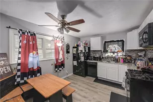 2240 Jackson St, Lorain, OH 44052 - Photo 8