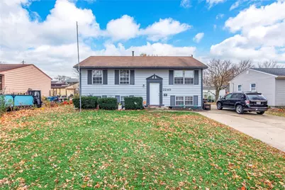 2240 Jackson Street, Lorain, OH 44052 - Photo 2