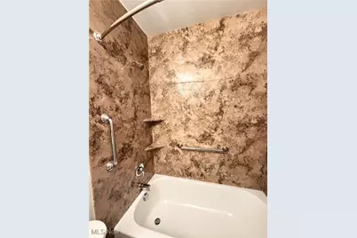 6260 Greenwood #305, Sagamore Hills, OH 44067 - Photo 18