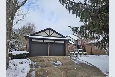 117 Brookview Drive SW, North Canton, OH 44709 - Photo 2