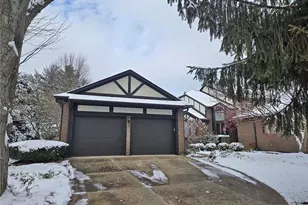 117 Brookview Dr SW, North Canton, OH 44709 - Photo 2