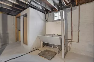 2218 Lee Dr, Akron, OH 44306 - Photo 28