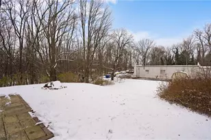 2218 Lee Dr, Akron, OH 44306 - Photo 22