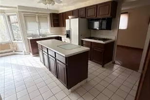 7090 Euclid Chardon Rd, Kirtland, OH 44094 - Photo 4