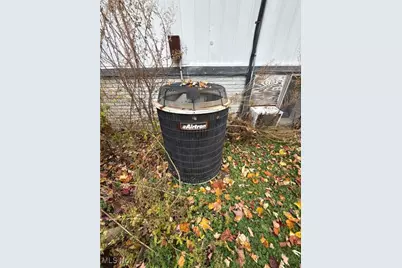 7090 Euclid Chardon Road, Kirtland, OH 44094 - Photo 24