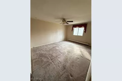 7090 Euclid Chardon Road, Kirtland, OH 44094 - Photo 8