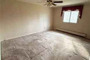 7090 Euclid Chardon Rd, Kirtland, OH 44094 - Photo 8