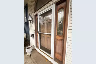 7090 Euclid Chardon Road, Kirtland, OH 44094 - Photo 2