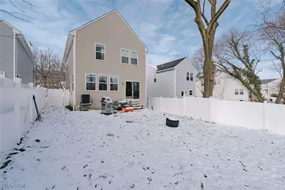 543 S. Rhodes Avenue, Akron, OH 44307 - Photo 32