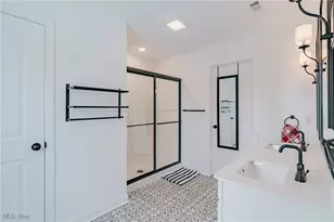 543 S Rhodes Ave, Akron, OH 44307 - Photo 18