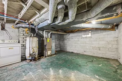 228 W Oxford Street, Alliance, OH 44601 - Photo 24