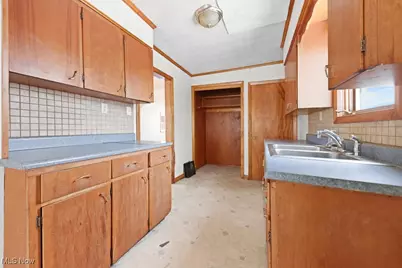 228 W Oxford Street, Alliance, OH 44601 - Photo 4