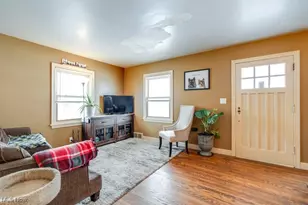 1042 Hartshorn St, Alliance, OH 44601 - Photo 14