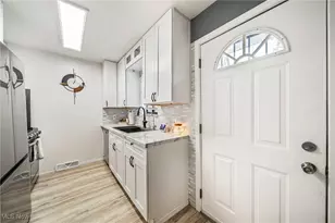 13400 S Woodland Rd, Loveland, OH 44120 - Photo 14