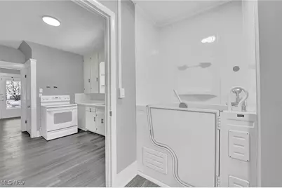 1417 Harrisburg Road NE, Canton, OH 44705 - Photo 32