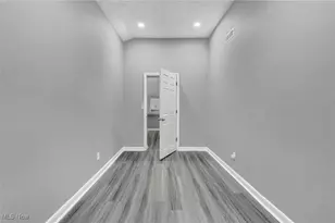 1417 Harrisburg Rd NE, Canton, OH 44705 - Photo 4