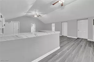 1417 Harrisburg Rd NE, Canton, OH 44705 - Photo 12