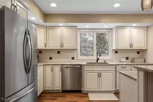 892 Clearwood Rd, Copley, OH 44321 - Photo 12