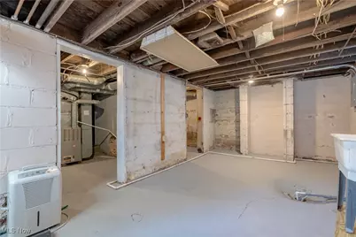 2246 7th Street SW, Akron, OH 44314 - Photo 36