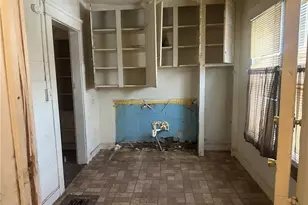 14413 Potomac Ave, East Cleveland, OH 44112 - Photo 30