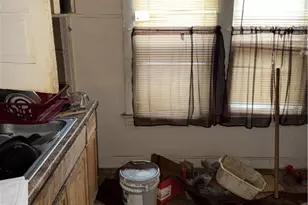 14413 Potomac Ave, East Cleveland, OH 44112 - Photo 6