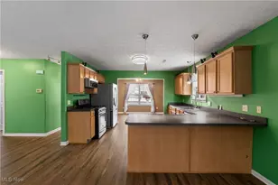 5289 Deer Trace Dr, Kent, OH 44240 - Photo 8