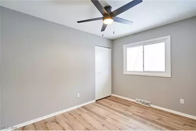 30705 Grant Street, Wickliffe, OH 44092 - Photo 22