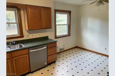 101 Denese, Weirton, WV 26062 - Photo 6