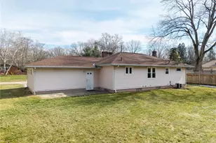 364 Mowbray Rd, Akron, OH 44333 - Photo 40