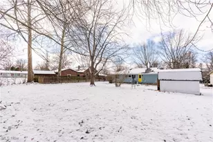 306 Ranowsky Ct N, East Canton, OH 44730 - Photo 6