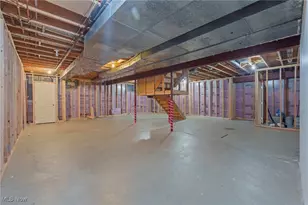 635 Prestige Woods Blvd, Aurora, OH 44202 - Photo 32