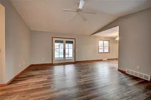 412 Taylor Dr SW, New Philadelphia, OH 44663 - Photo 18