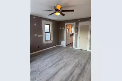 539 Wells Avenue, Louisville, OH 44641 - Photo 2