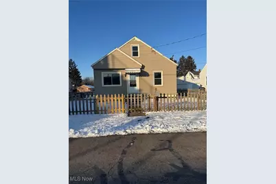 539 Wells Avenue, Louisville, OH 44641 - Photo 1