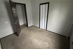 814 Lovett Pl, Lorain, OH 44052 - Photo 6